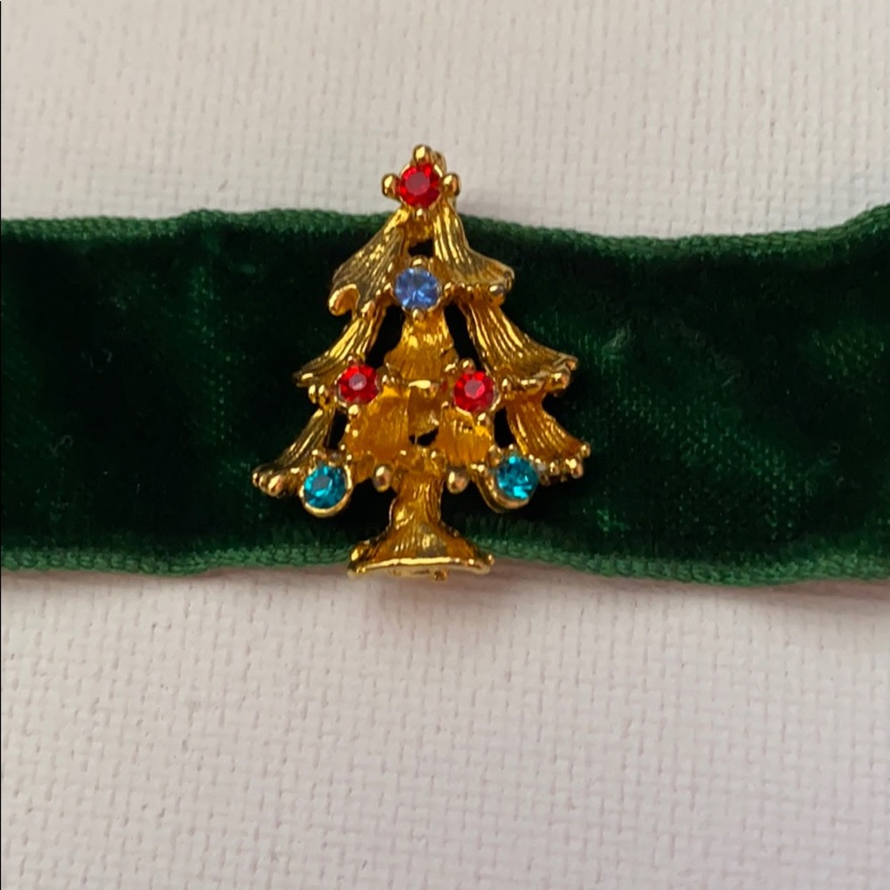 Vintage Green Velvet Choker